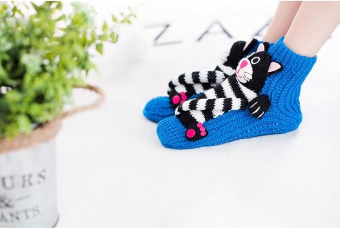 Animal Socks, Cute Plush Animals Hug Sock for Women, Long Stocking Sock for Christmas Gifts, Cozy Fall & Winter