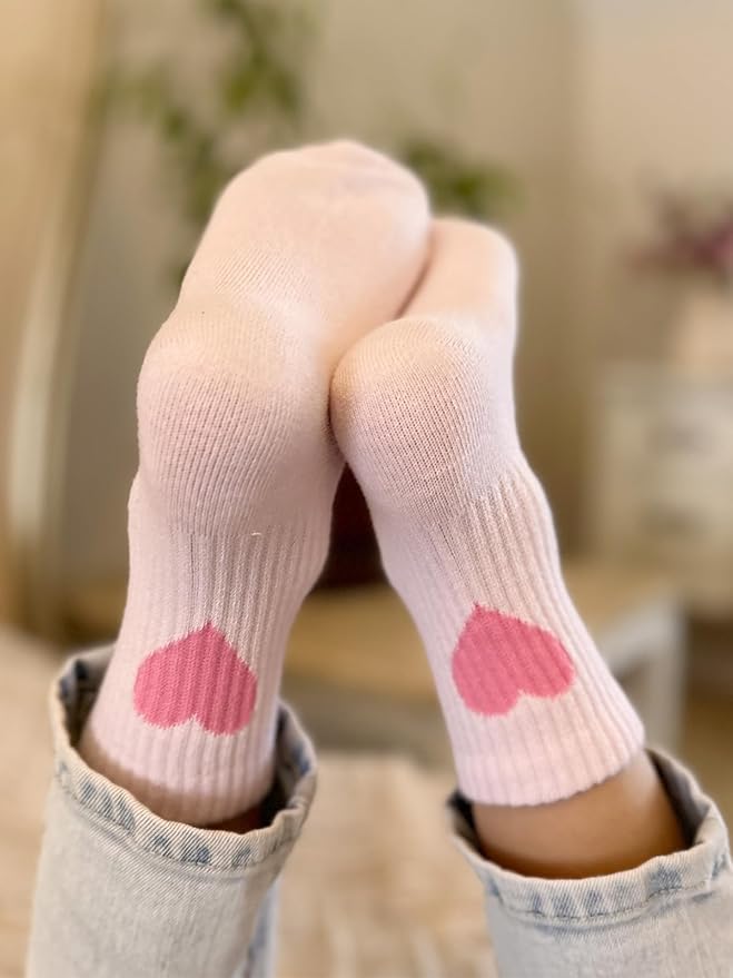 COTTON DAY Kids Girls Pink White Crew Athletic Socks with Retro Stripes Hearts