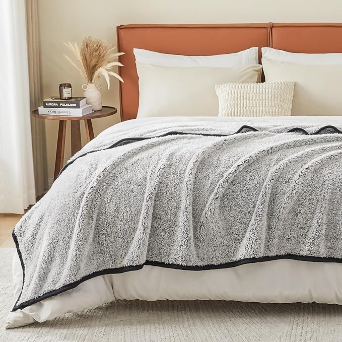 EMME Soft Sherpa Fleece Blanket Reversible Plush Fluffy Large Blanket, Light Weight Warm Decorative Boho Blanket Cover for Sofa, Couch, Bedroom,Travel(Black,50"x60")