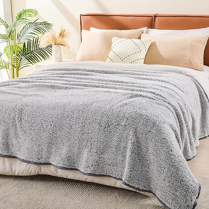EMME Soft Sherpa Fleece Blanket Reversible Plush Fluffy Large Blanket, Light Weight Warm Decorative Boho Blanket Cover for Sofa, Couch, Bedroom,Travel(Plush Grey,50"x60")